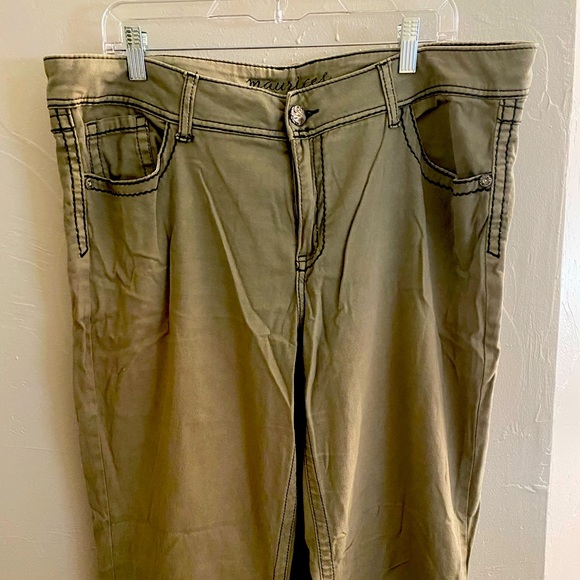 Maurice’s olive-colored jeans - Picture 1 of 3